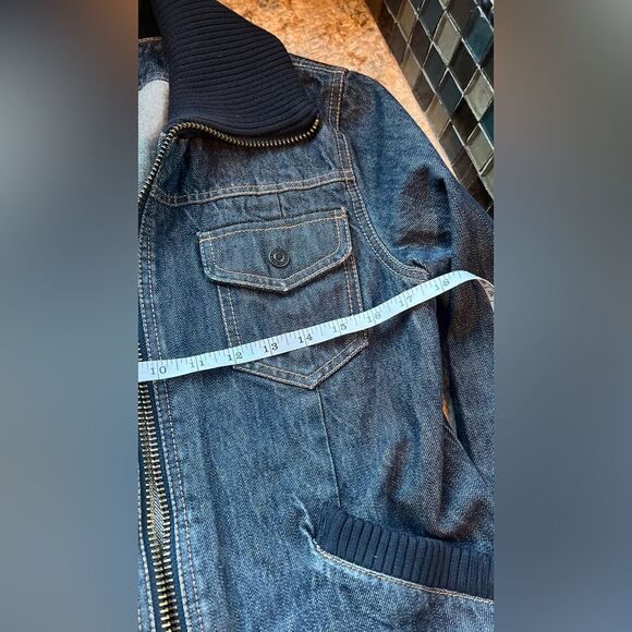Gap Denim jacket with sweater accent - Picture 6 of 6